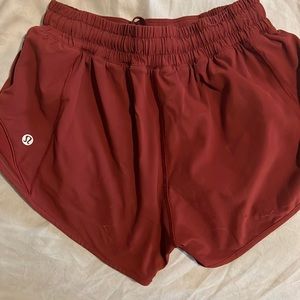 lululemon hottt hot shorts size 2